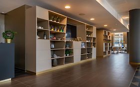 Holiday Inn - The Niu, Ridge Halle Central Station By Ihg